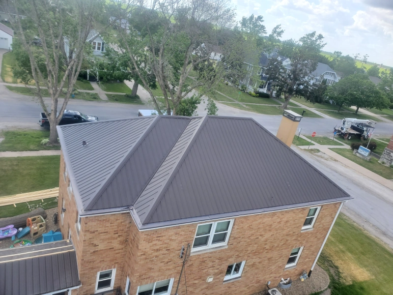 Roof Repair Iowa City | Metal Roof Estimate | Redstar Builders LLC